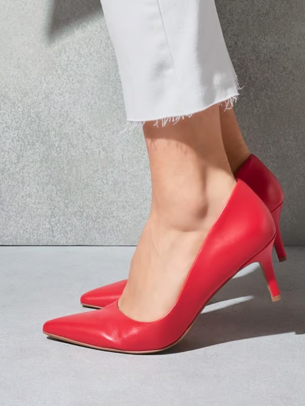 12WW Double Wide Width Naturalizer Everly Red Pointed-Toe Mid Kitten Heel Pumps